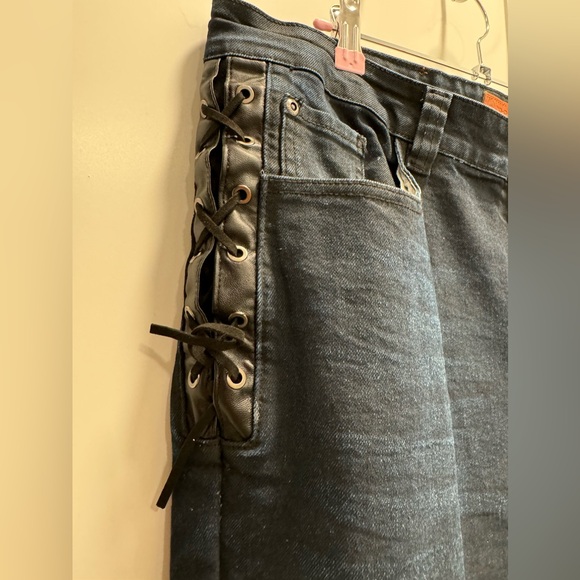 Iro Ochi - Picture 2 of 9